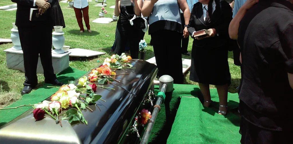 Funeral-photocredit-rhodi-lopez-